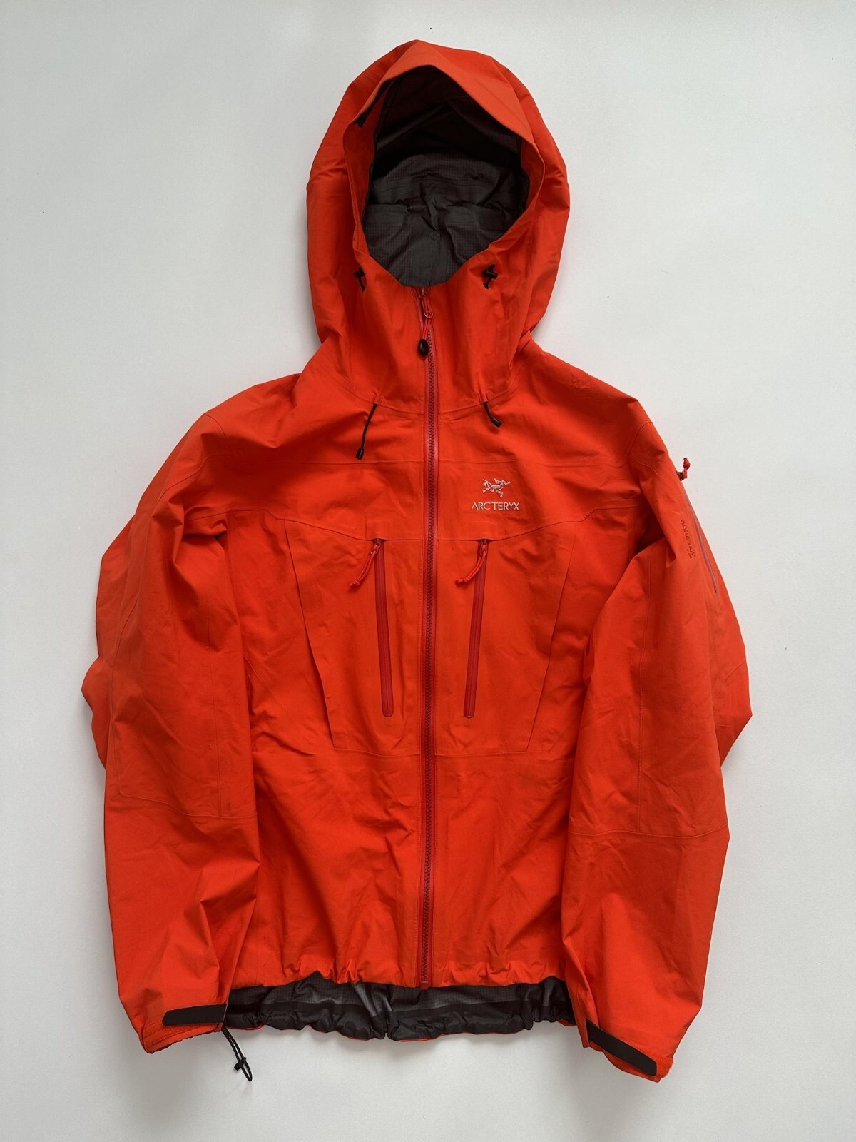 Arc’teryx Alpha SV Jacket Gore Tex XCR L / Large Made… Gem