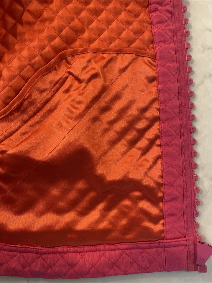 The Quacker Factory Women’s Loud Pink Silk Quilted Rhinestone Puffer Jacket Med. - Image 4 of 4