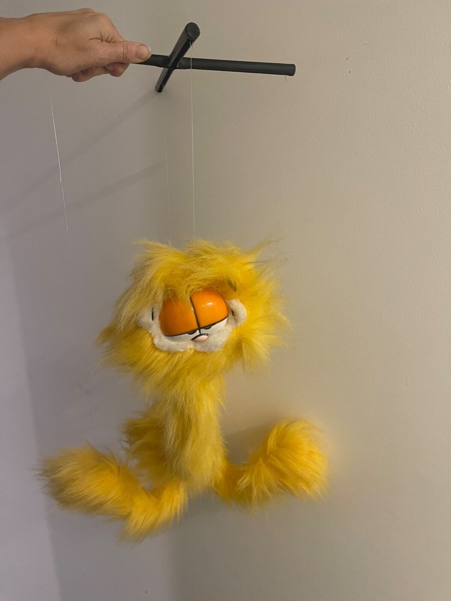 Vintage Collectable Garfield Walking Marionette String