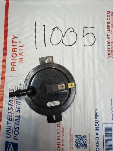 Cleveland Controls RSS-495-011 Furnace Pressure Switch 