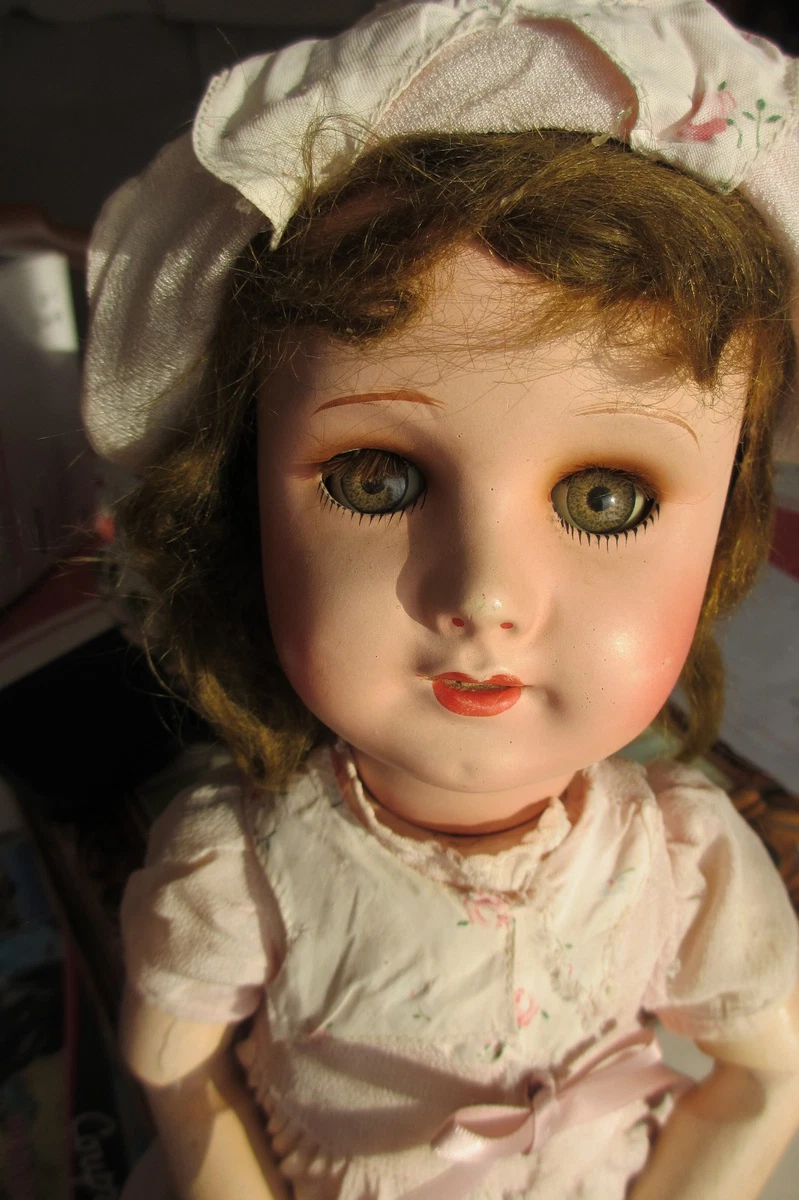 Poupee sans marque dans poupées anciennes