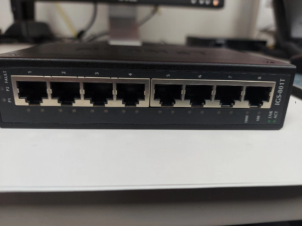 Planet IGS-801T V2 8-Port Gigabit Industrial Managed Layer 2 Switch / Dual Power - Image 3 of 4