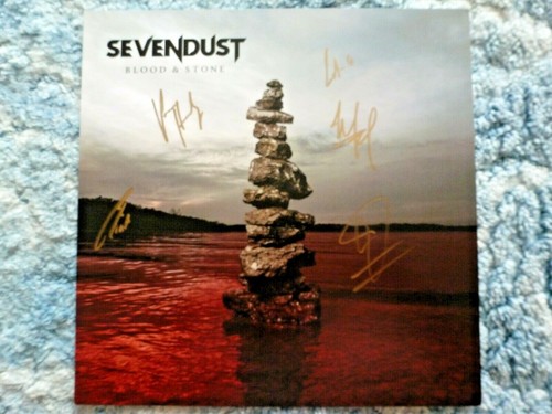 SEVENDUST 33 RPM 12" - Blood & Stone AUTOGRAPHED SILVER PINWHEEL VINYL LTD 300 - Picture 3 of 4