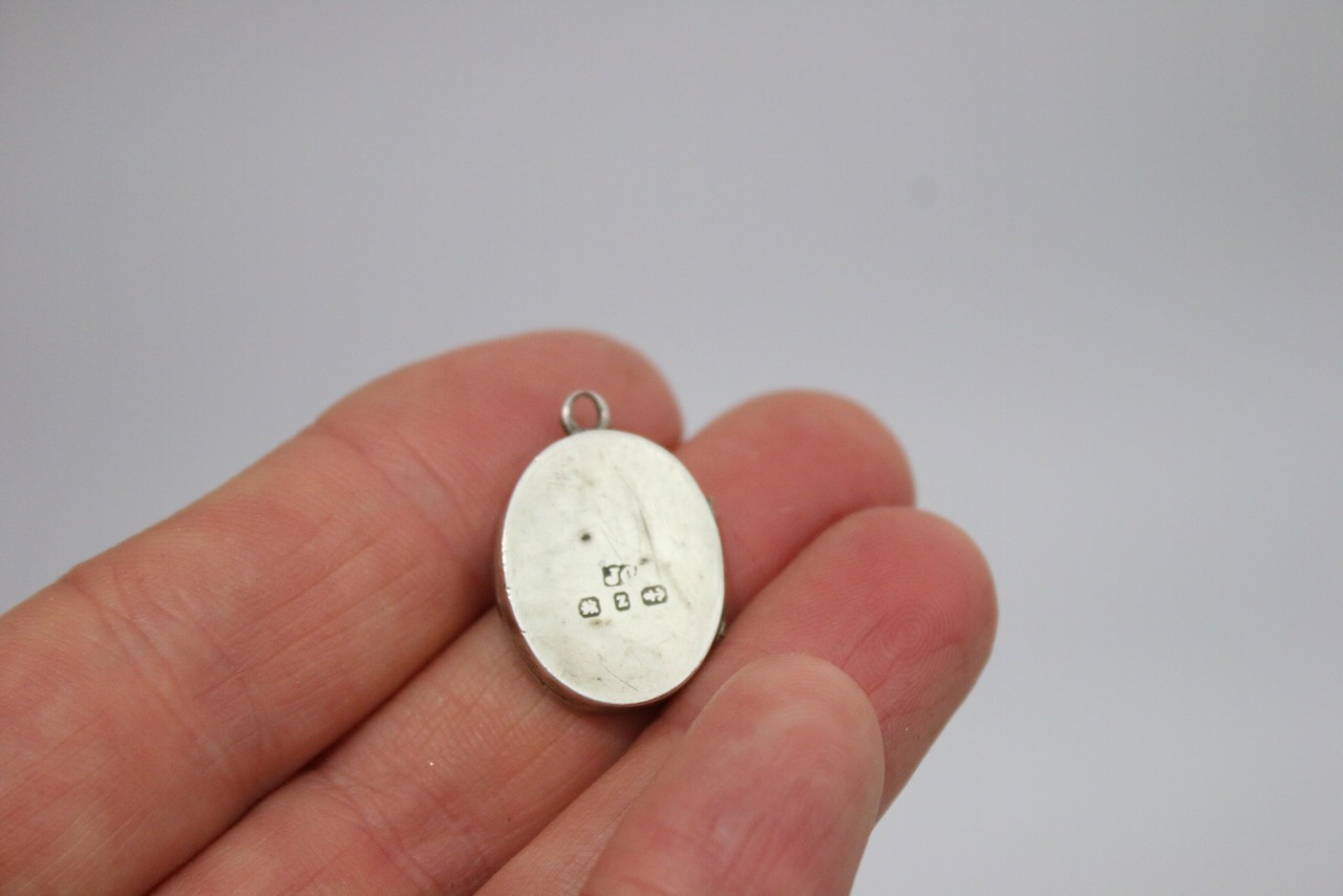 Victorian antique sterling solid silver locket - image 8
