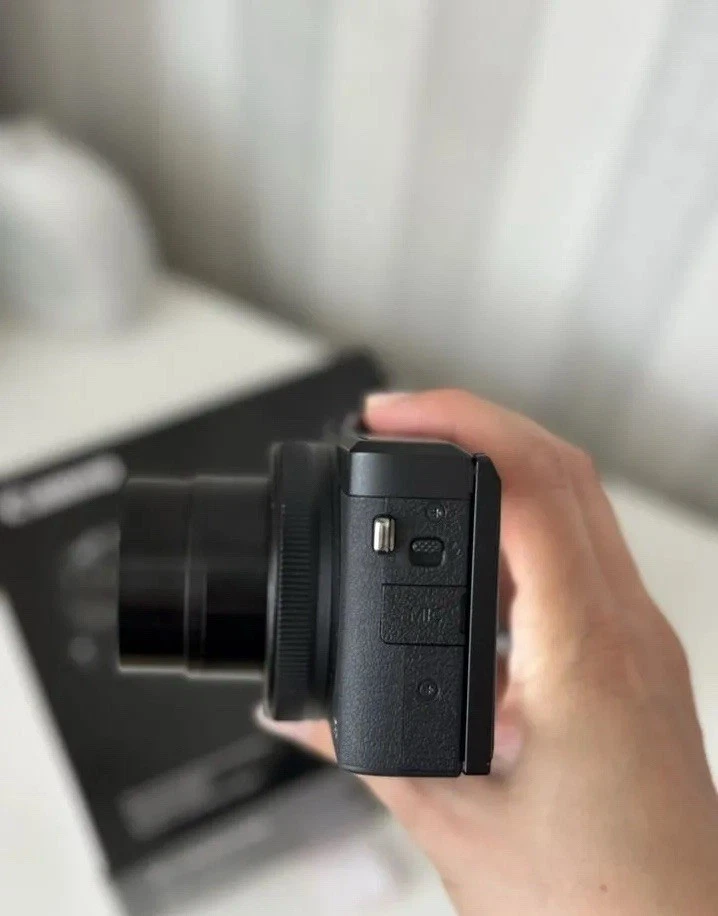 Canon PowerShot G7X Mark III 4K UHD 20.1MP f/2.8 Digital Camera - Black 3637C001 - Image 2 of 4