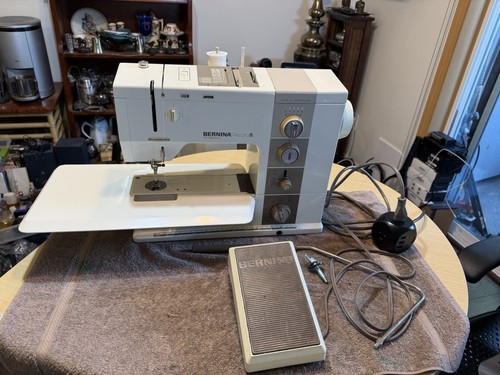 BERNINA 930 Record Electronic Sewing Machine w/ Arm Case & Pedal WORKS, TESTED