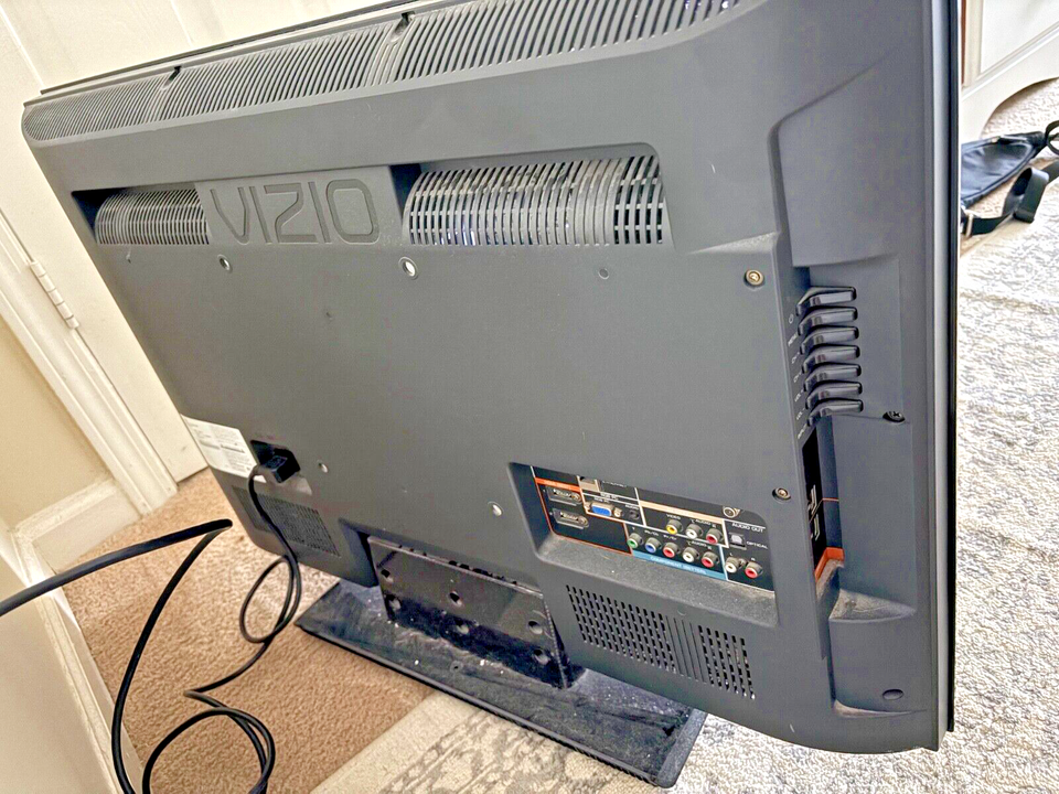 VIZIO E322VL 36in TV Version: VIZIO_C7.0.1.0-S - Good condition! | eBay
