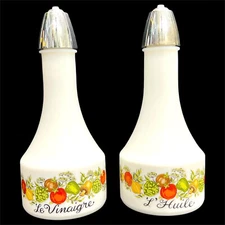GEMCO OIL VINEGAR CRUETS LE VINAIGRE L' HUILE SPICE OF LIFE' PATTERN USA 7-1/2”