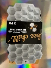 Bee Chill Ice Cube Tray Honeycomb Pattern. Evriholder Products LLC. New.