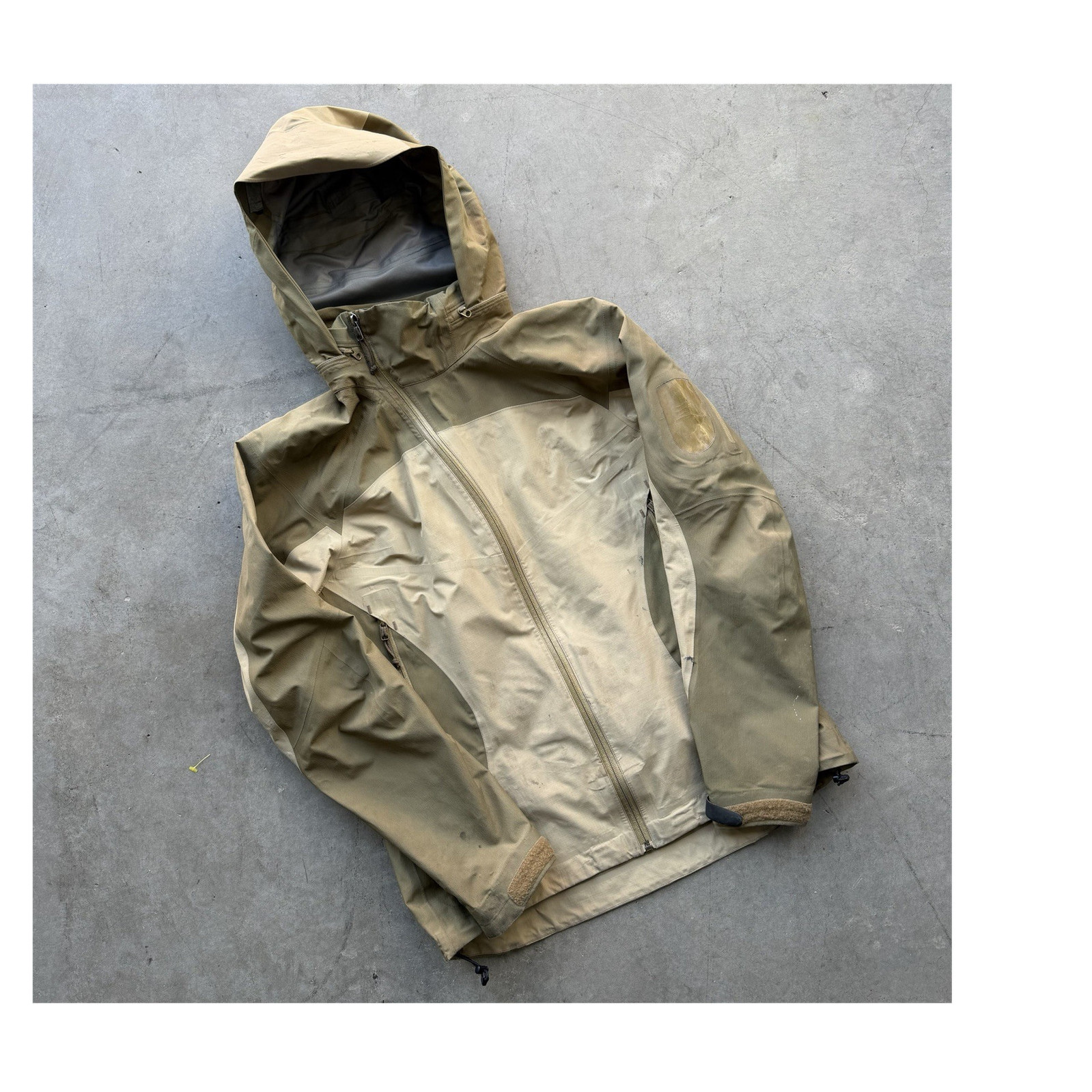 Arc'teryx Colorblock Gortex Hooded Windbreaker Jacket Full Zip Pockets M