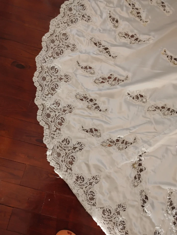 Mori Lee Wedding Gown Dress Bow Cathedral Train Bead Puff Sleeve V Neck - Image 3 of 4