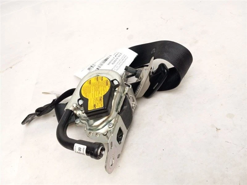 RETRATOR DE CINTO DE SEGURANÇA DIANTEIRO PARA MOTORISTA compatível com TOYOTA PRIUS C 2012 - 2019 FABRICANTE DE EQUIPAMENTO ORIGINAL - Imagem 3 de 4