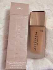 Anastasia Beverly Hills Impeccable Blurring Second Skin Matte Foundation 4WO 