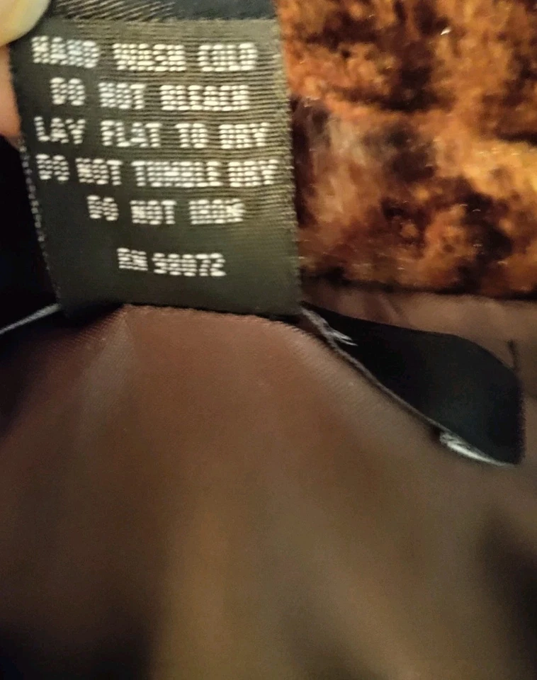 Chaleco Chaqueta con Gancho Frontal de Piel Sintética Estampado Animal Glamour con Talla M Usado en Excelente Condición Foto 3 de 4