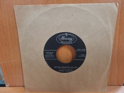 45 / Sarah Vaughan / 1959 / Broken-Hearted Melody / Misty