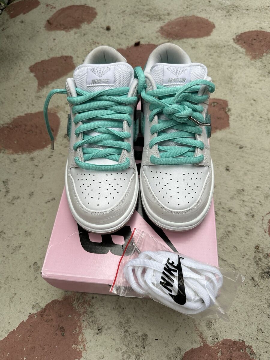 Nike SB Dunk Low Pro OG QS Diamond Supply Co. White Men's Nike SB Dunk Low Pro OG QS Diamond Supply Co. White Men's