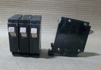 LOT OF 4 Eaton CH CH115 1 Pole 15 Amp 120V Plastic No Notch Circuit ...