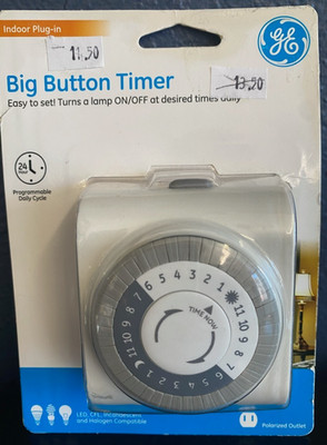 General Electric #15076 Indoor Plug-In Big Button Timer White