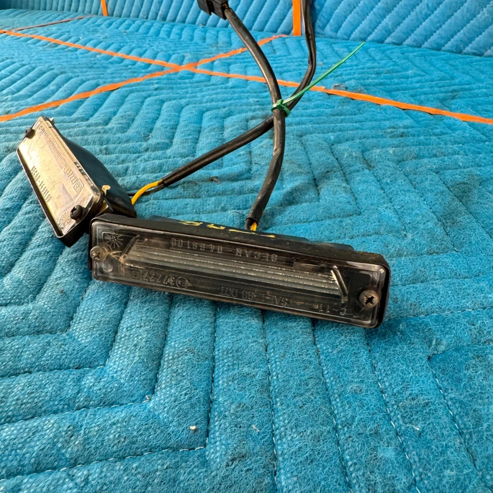 1989-1991 CHRYSLER TC MASERATI Rear License Plate Light Lamp Set 46K OEM - Image 2 of 4