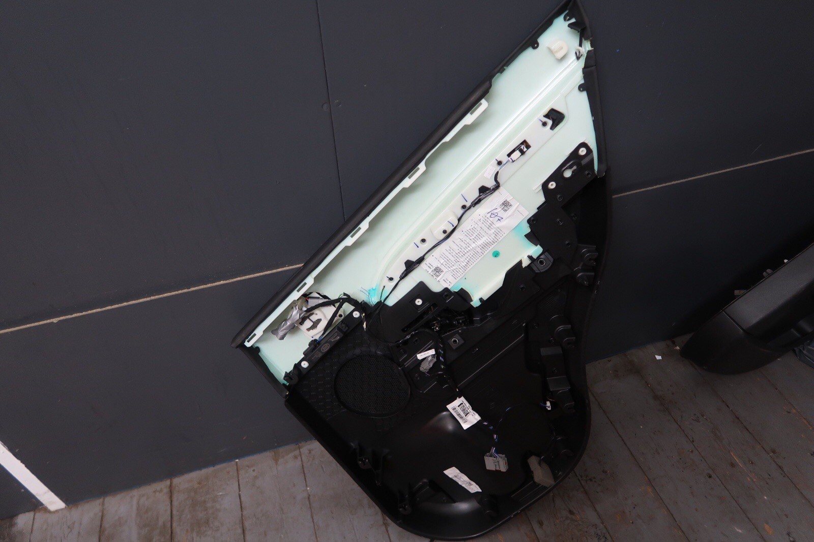 2016-2020 L462 LR DISCOVERY REAR INNER DOOR TRIM/PANEL LH KY4227407AA8PVJ image 5