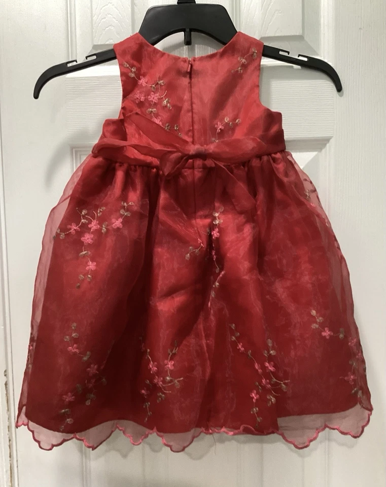 Vestido de vacaciones Goodlad rojo para niña pequeña, 24 meses, usado, excelente  Foto 3 de 4