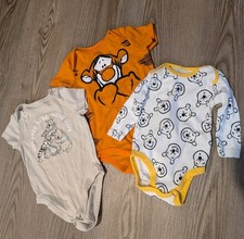 Bodysuit Winnie The Pooh 6 12 and 18 Months Good Condition See Pictures for Size