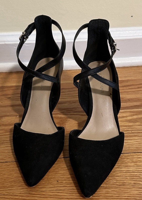 Saks Fifth Avenue Women’s Black Brendi Heels Size 6.5M 