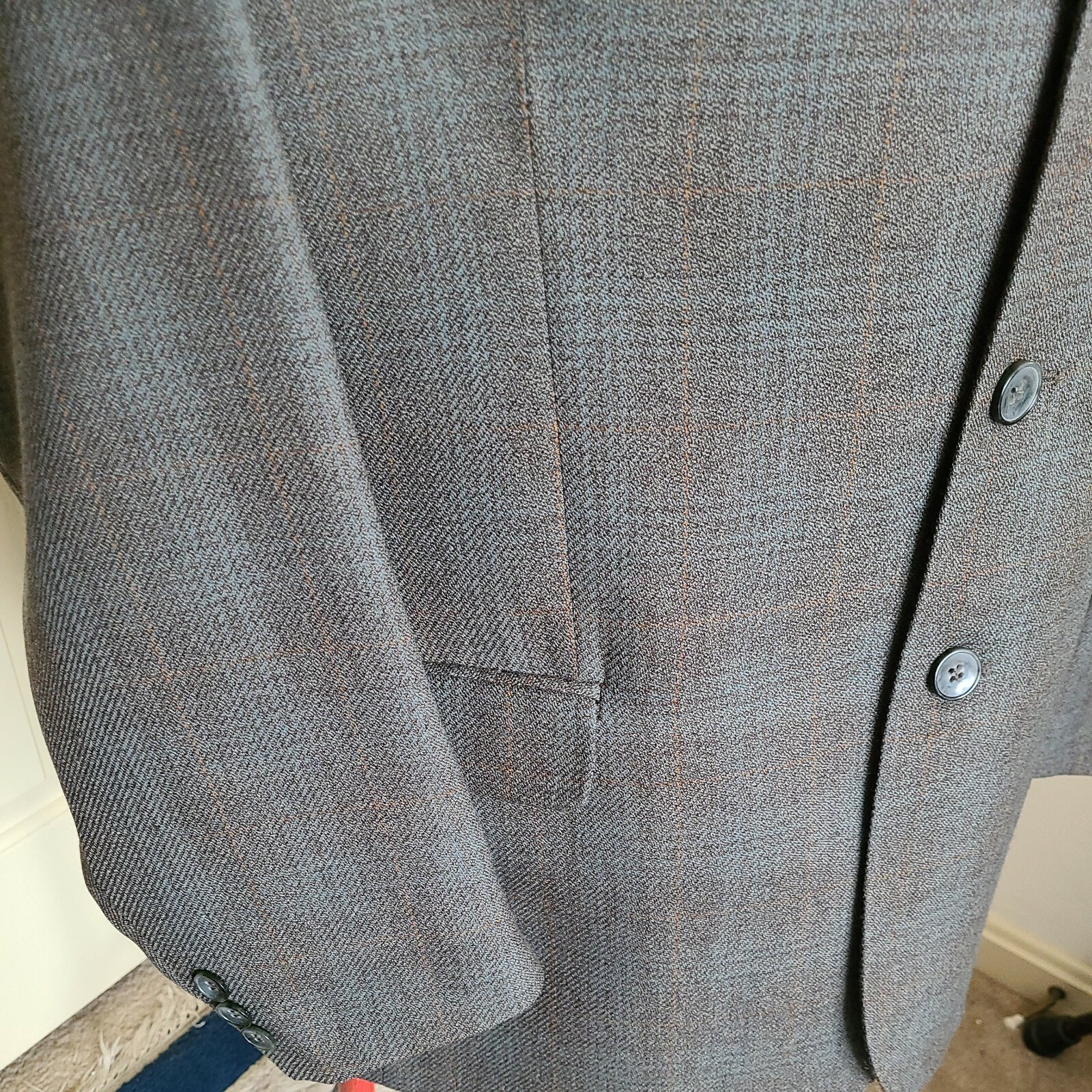 Picture 4 of 10