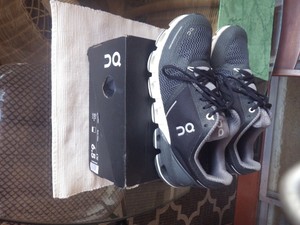 on cloud toe box