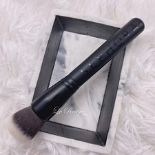 Sephora Mineral Powder Foundation Blending Kabuki Brush handle might scratched