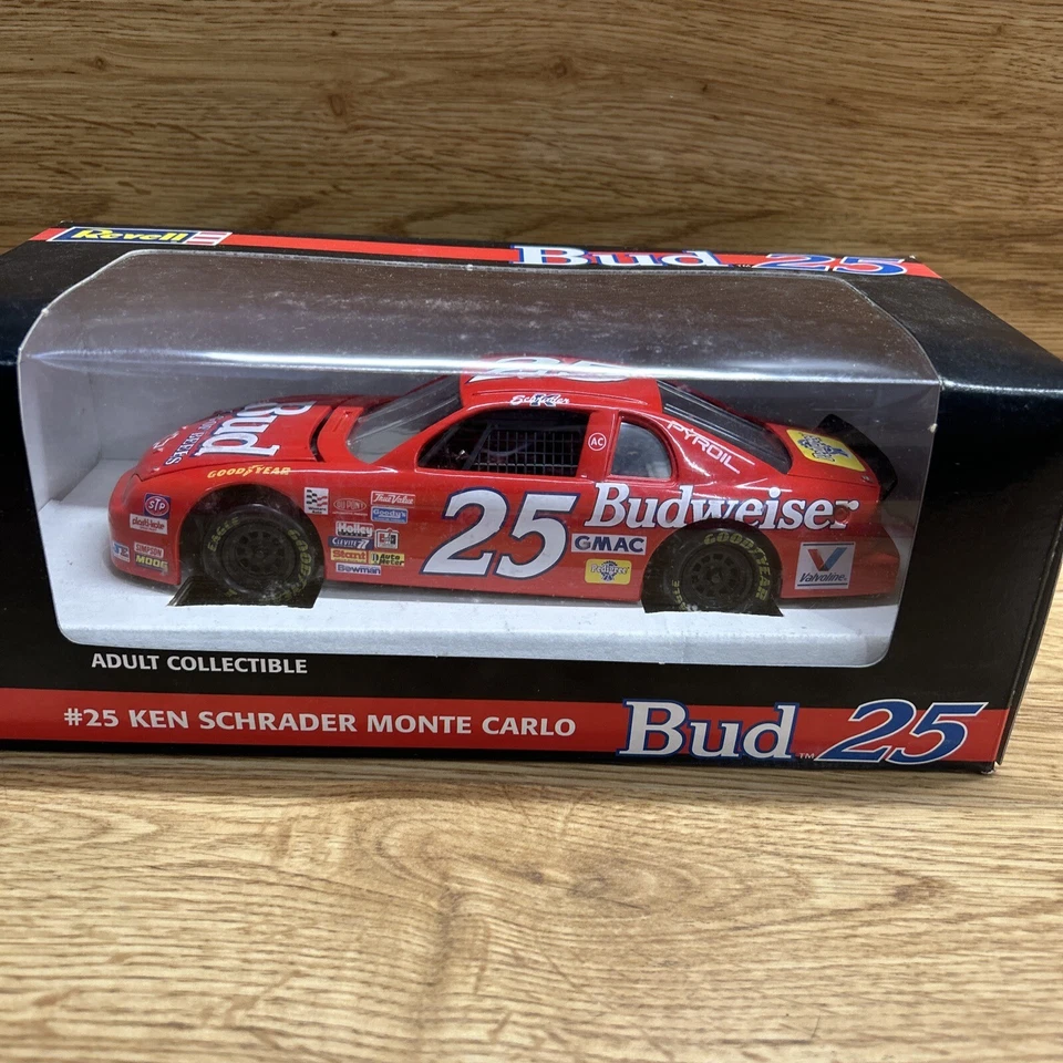 1995 REVELL BUD 25 BUDWEISER #25 KEN SCHRADER 1:24 DIECAST CAR MONTE CARLO - Image 2 of 4