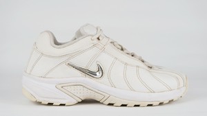 nike vxt mens white