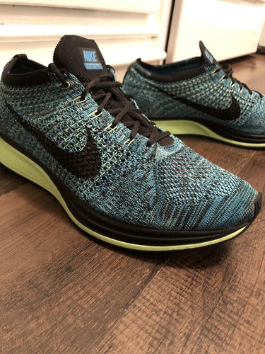 nike flyknit racer neon