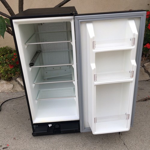 U-Line ULN-15RB-00 Mini Fridge, 2.9 Cu. Ft., Freestanding - Picture 6 of 6
