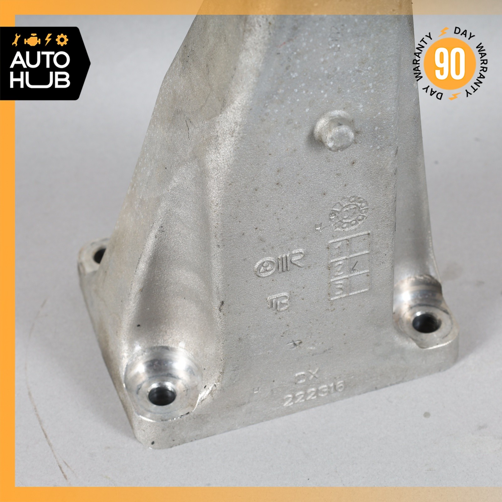 04-19 Maserati GranTurismo M145 Engine Motor Bracket Mount Right Side OEM
