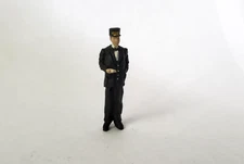 Arttista #1111 - Conductor Standing - O Scale Figure - Model Trains - NEW