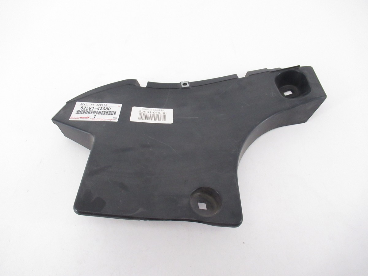 Genuine OEM Toyota 52591-0R030 Passenger RH Rear Bumper Side Seal