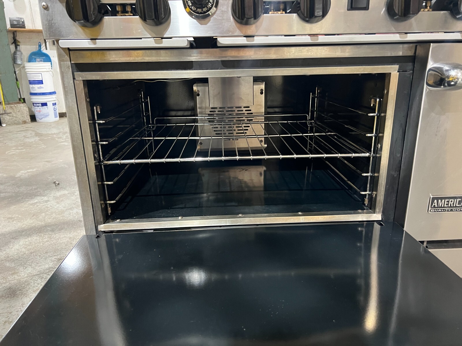 American Range AR-10-CC 10-Burner Heavy Duty Range w/Convection Oven Base