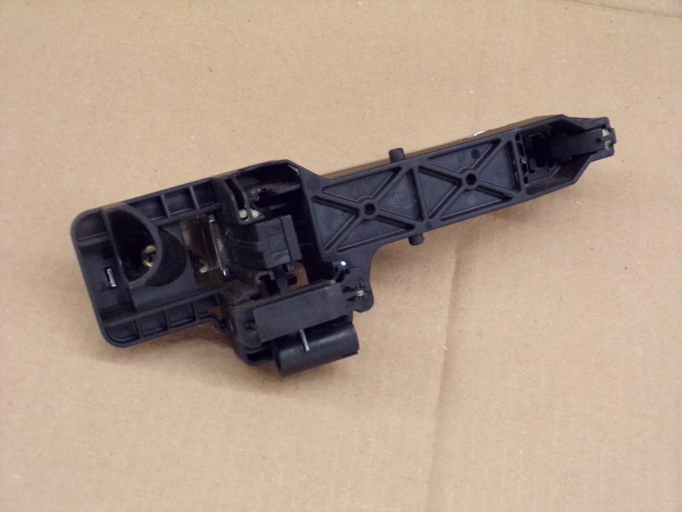 Manija de puerta Kia Sorento 2011 (delantera del pasajero) 2011-2013 Foto 3 de 3