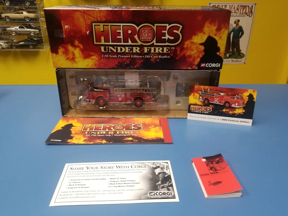 CORGI HEROES UNDER FIRE AMERICAN LAFRANCE 700 OPEN CAB WASHINGTON, DC NEW - Image 4 of 4