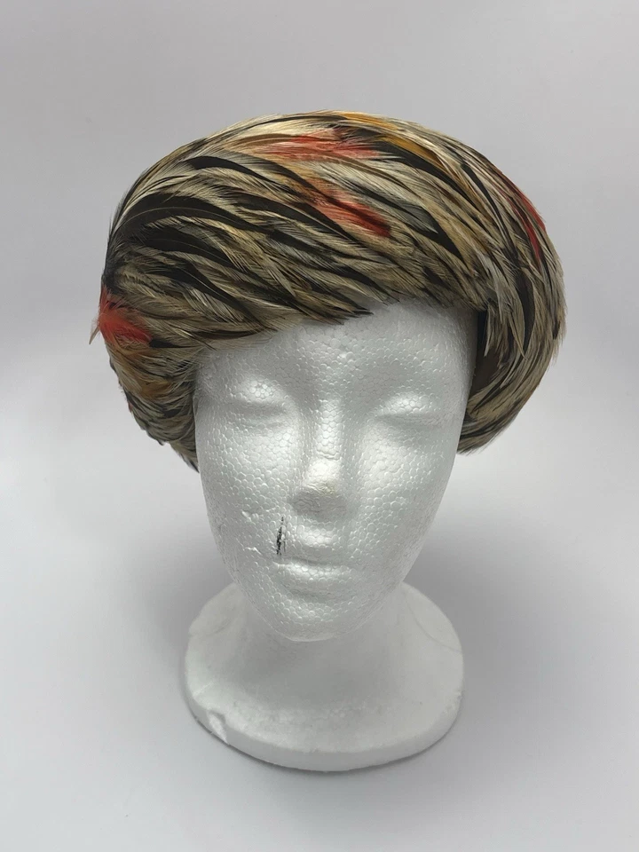 Sombrero de plumas de colección para damas United Hatter’s Cap Millinery EE. UU. Hecho en la Unión Pastillero años 50? Foto 2 de 4