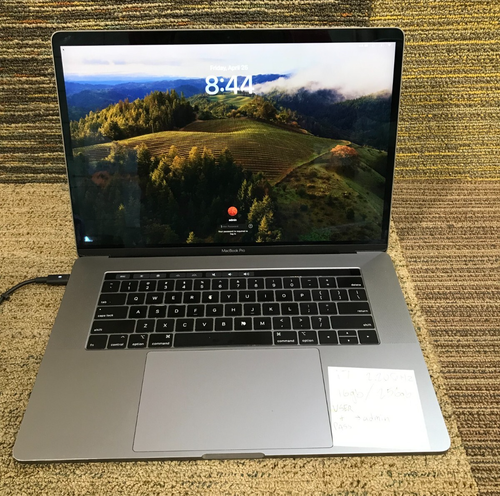Apple Macbook Pro Touch 15" i7 2.2GHz 16GB RAM 256GB SSD A1990 MR932LL/A