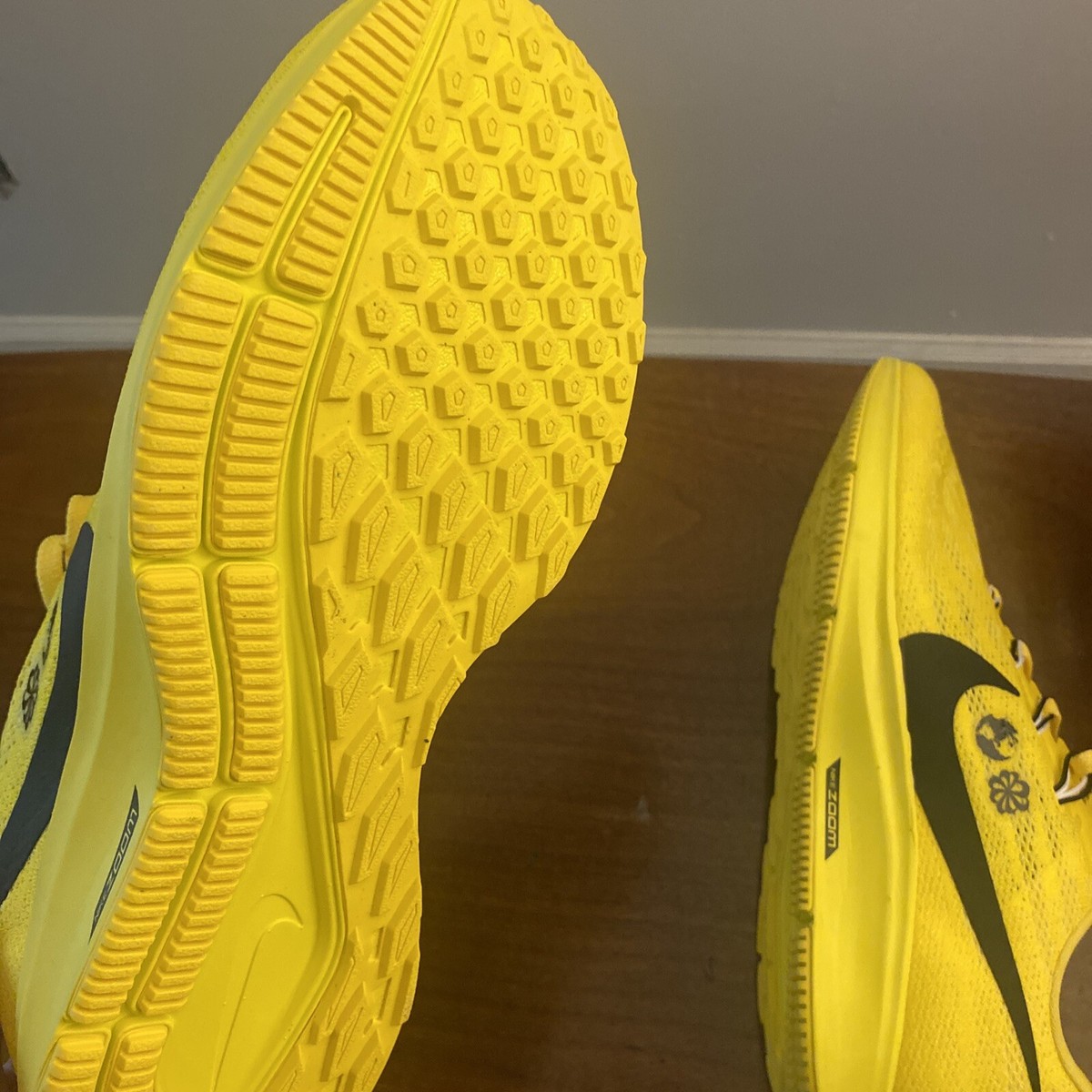Size 8.5 - Nike Cody Hudson x Air Zoom Pegasus 36 Chrome Size 8.5 - Nike Cody Hudson x Air Zoom Pegasus 36 Chrome