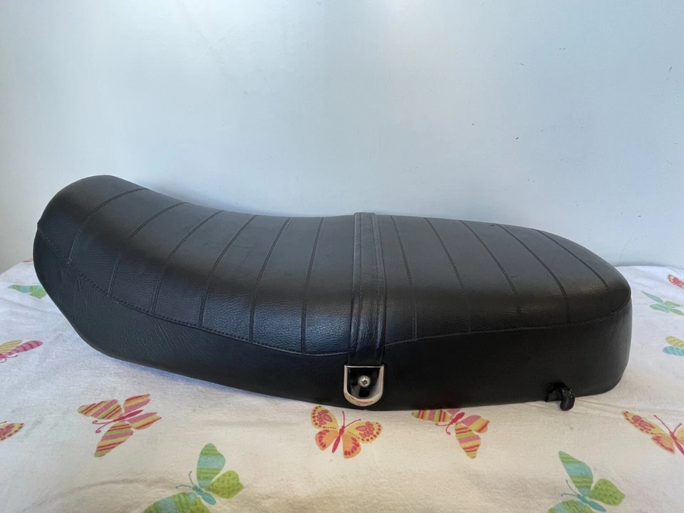 TRIUMPH THUNDERBIRD 900 1995 - 1997 DUAL SEAT GENUINE OEM LOT30 30T2389 — 第 4/4 张图片