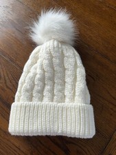 NWOT Cable Knit Lined Ski Beanie With Cuff Faux Fur Bobble PomPom One Size