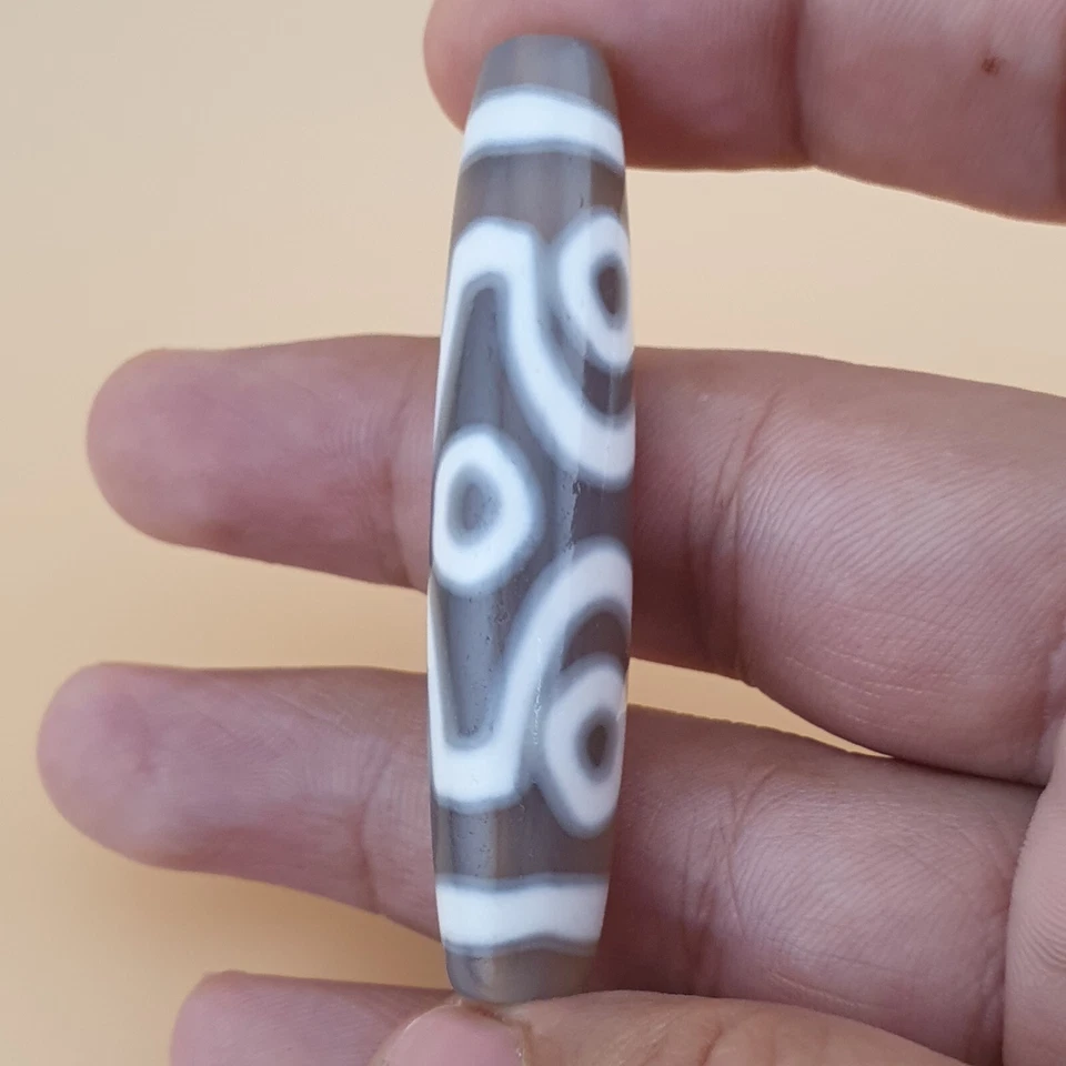 Amuleto de cuentas Dzi tibetano vintage del Himalaya 6 ojos - protección espiritual 56,9 mm Foto 4 de 4