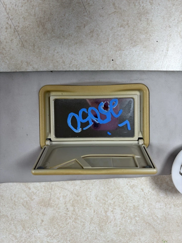 Parasol lado izquierdo GM OEM 2016-2017 Chevrolet Cruze T Foto 2 de 4