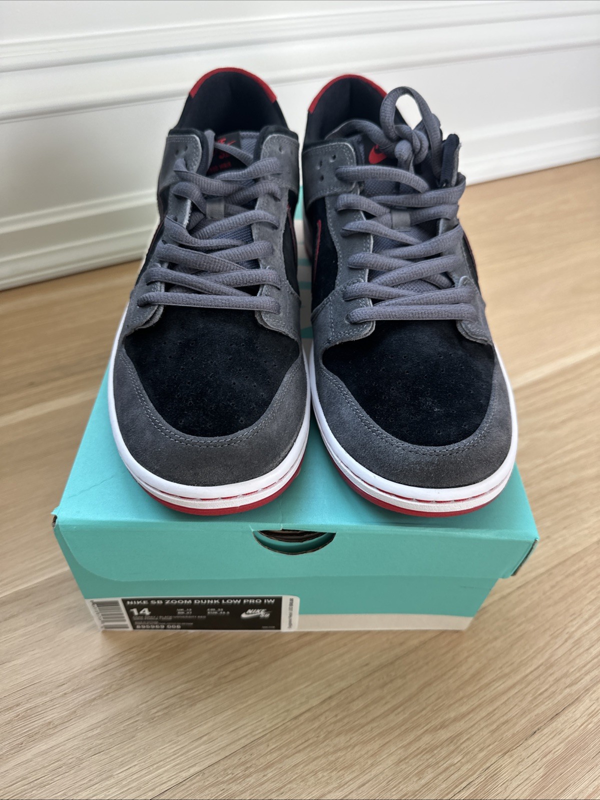 Men's Nike SB Zoom Dunk Pro Low IW - Dark Grey/Black-University Red NEW Size 14 image 5