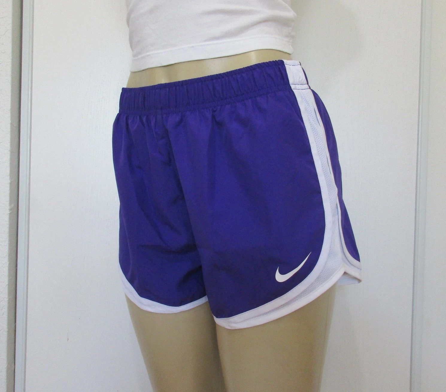 New NIKE Size M Medium Women's DRI Fit Running Shorts Purple
