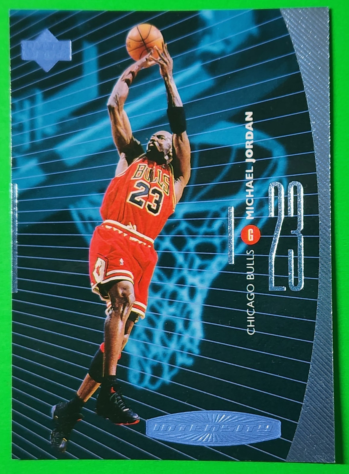 1998-99 Upper Deck Basketball - Intensity Insert #I1 Michael Jordan Bulls NM